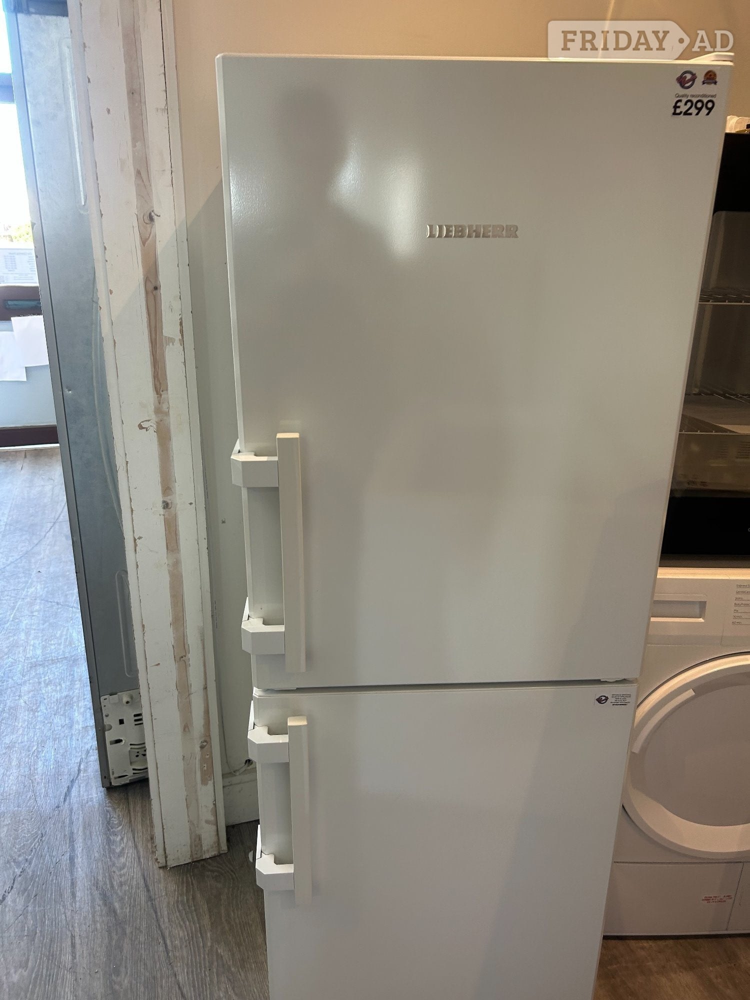 LIEBHERR 50/50 FRIDGE FREEZER - Home Appliances