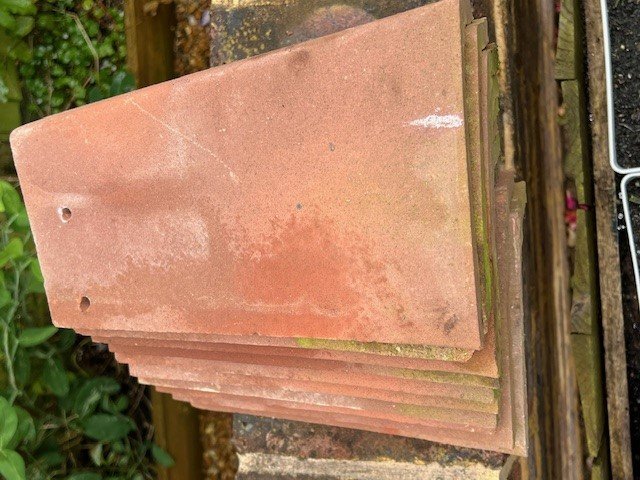 Hove Marley Redland Vertical Hanging Bay Corner Clay Roof Tiles
