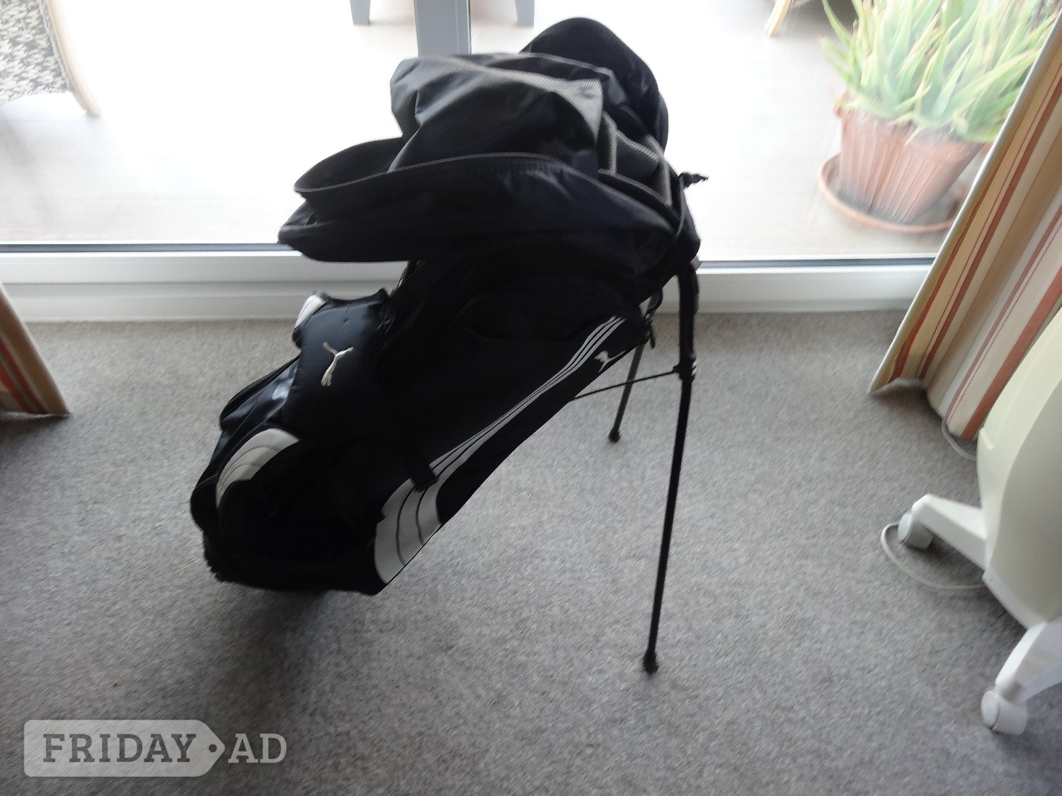 Bexhill-On-Sea SLAZENGER Carry Bag with stand