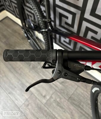 *BRAND NEW * Trek Marlin 6 Mountain Bike Mtb