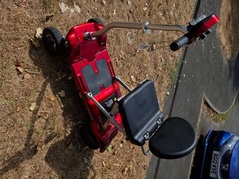LIVEWELL INSTAFOLD SCOOTER