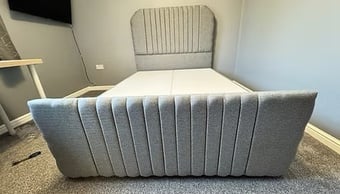 Single - Global design divan Ottomen, floor standing Hb and fb