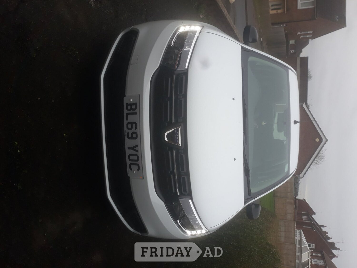 DACIA SANDERO HATCHBACK 998 Sce Essential 5 Door                  in Stourbridge