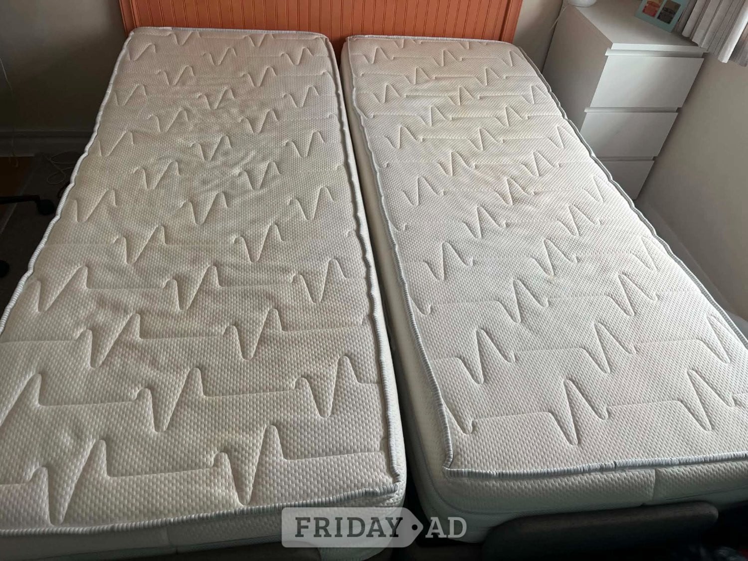 Twin electric adjustable beds