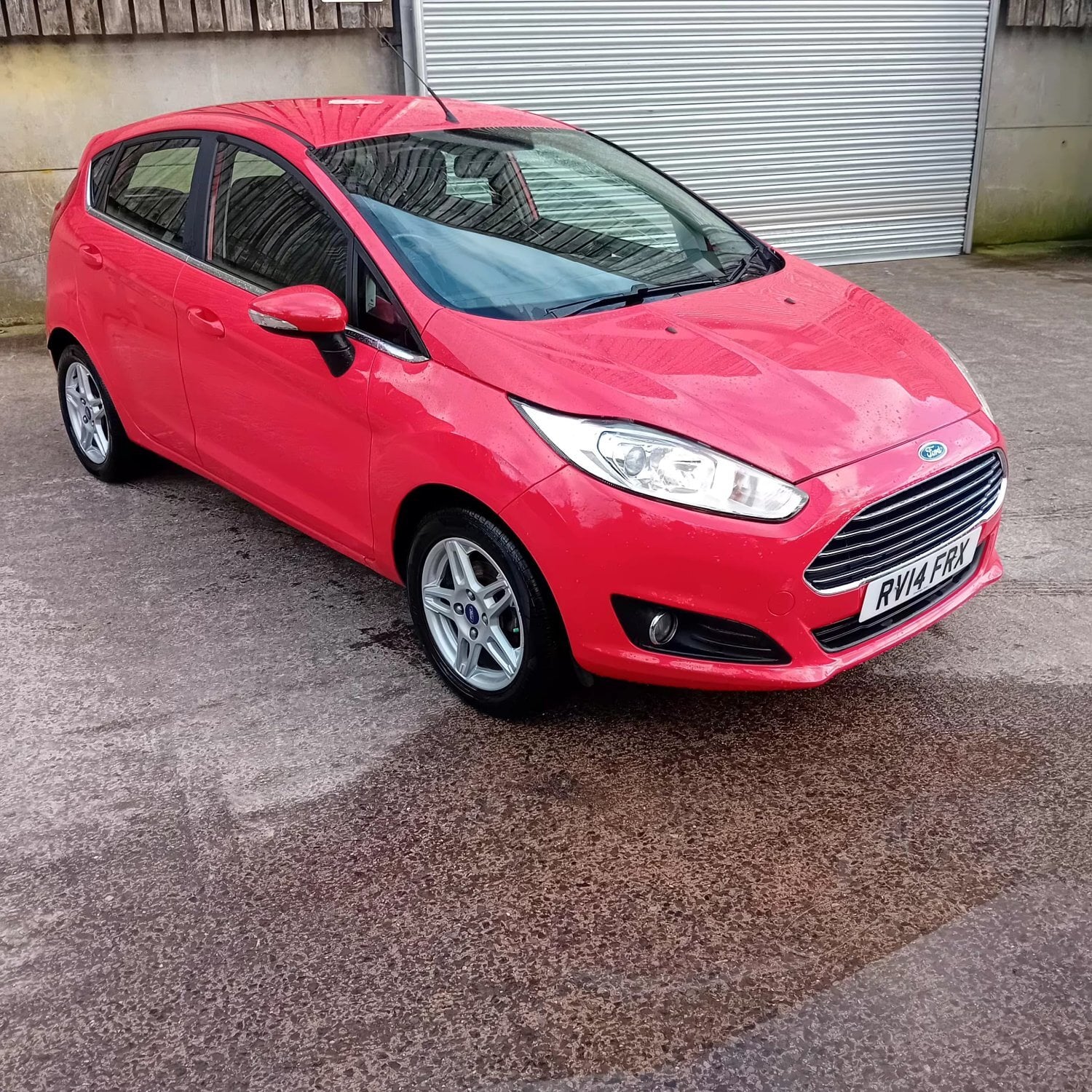 [ berth ]Ford Fiesta zetec 1.0