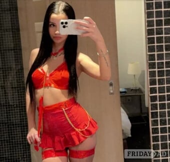 Alice, latino beauty ready for you