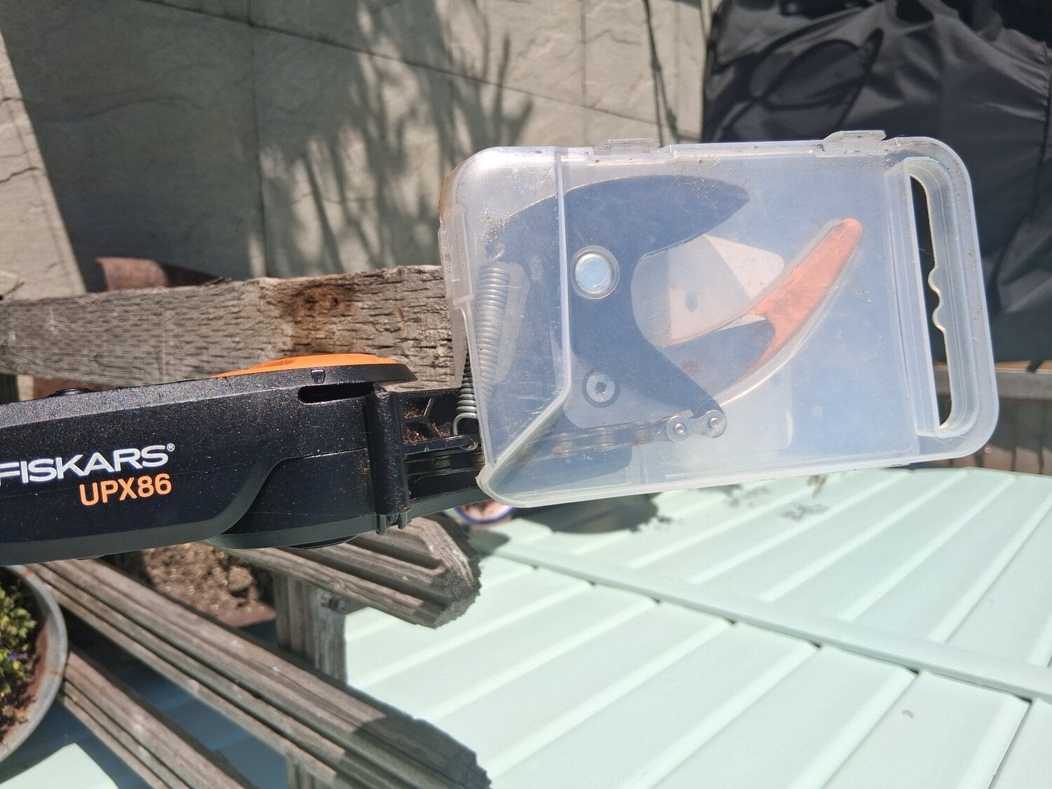 fiskars powergear tree pruner telescopic upx 86
