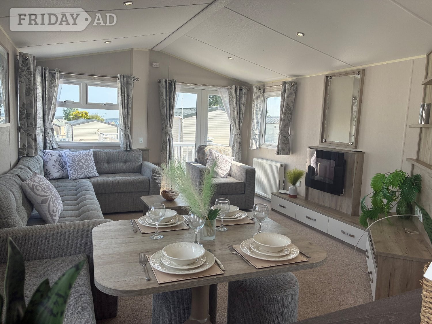 Just arrived on park... ⭐PERFECT FIRST TIME BUY ⭐ - Motorhomes & Caravans