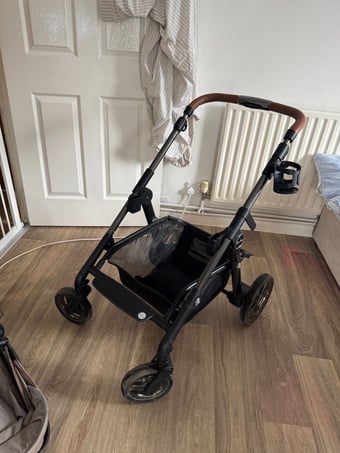 Silver cross autograph pram/car seat/isofix base/pushchair