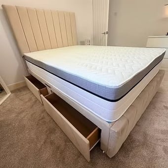 Stripe Divan Base