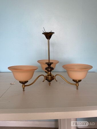 brass 3 pronged light 