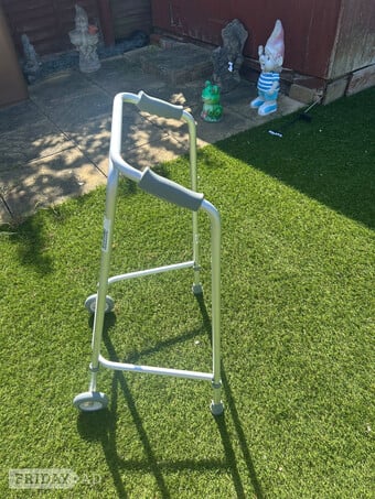 Walking frame - like new