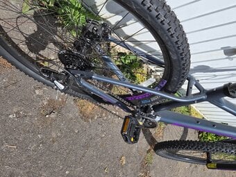 Carrera Vengeance Womens Mountain Bike - Grey, Medium 16 gears.