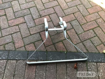 Ladder stand off 
