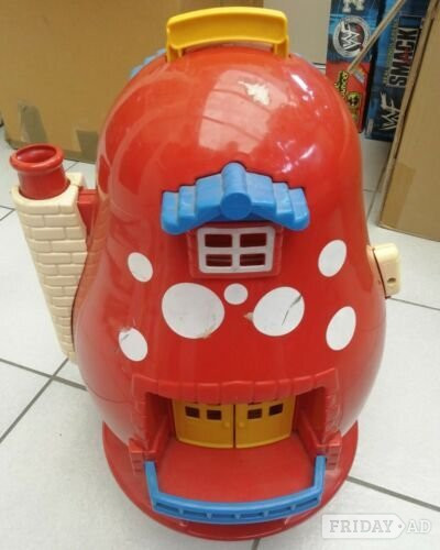 Antique Mushroom Playhouse Toy 1970's in Hastings