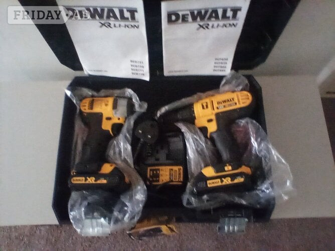DeWalt combi set drill and impact driver brand new in Eastbourne