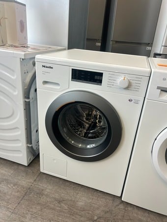 MIELE 7KG WASHING MACHINE
