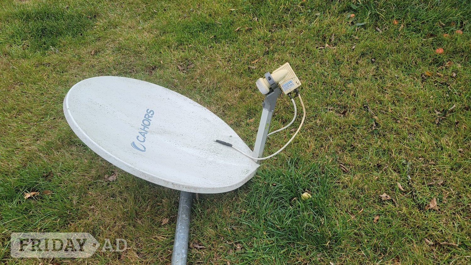 GRP/plastic satellite dish, guaranteed not to rust, with mounting bracket