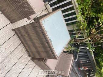 Garden ration glass table &2 seats 