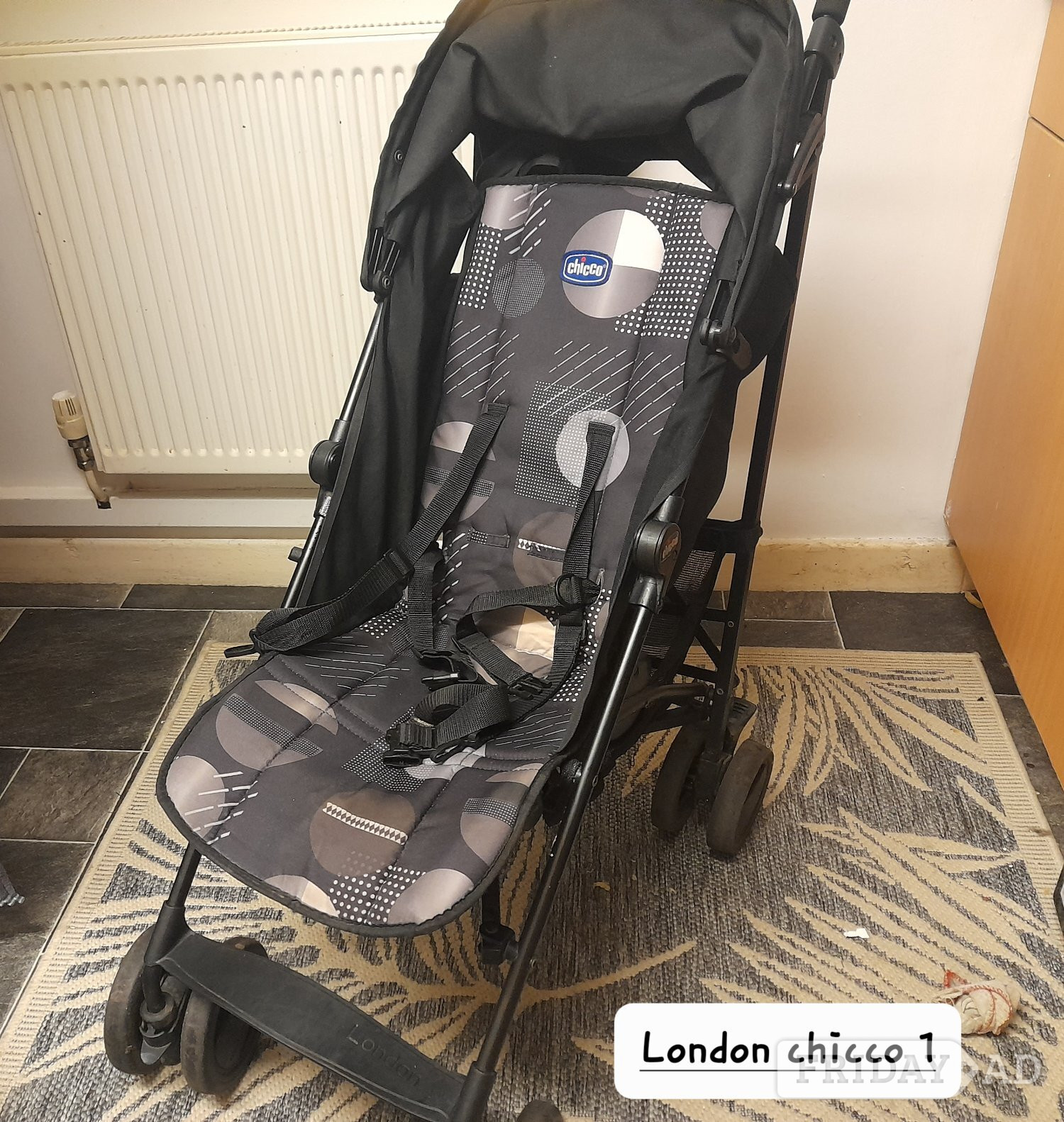 Smaller london chicco single pushchair 