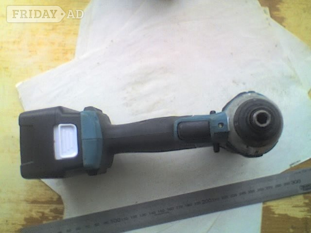 Makita DT110D (Used) Impact Driver with (New) Battery & Charger - DIY in Waterlooville