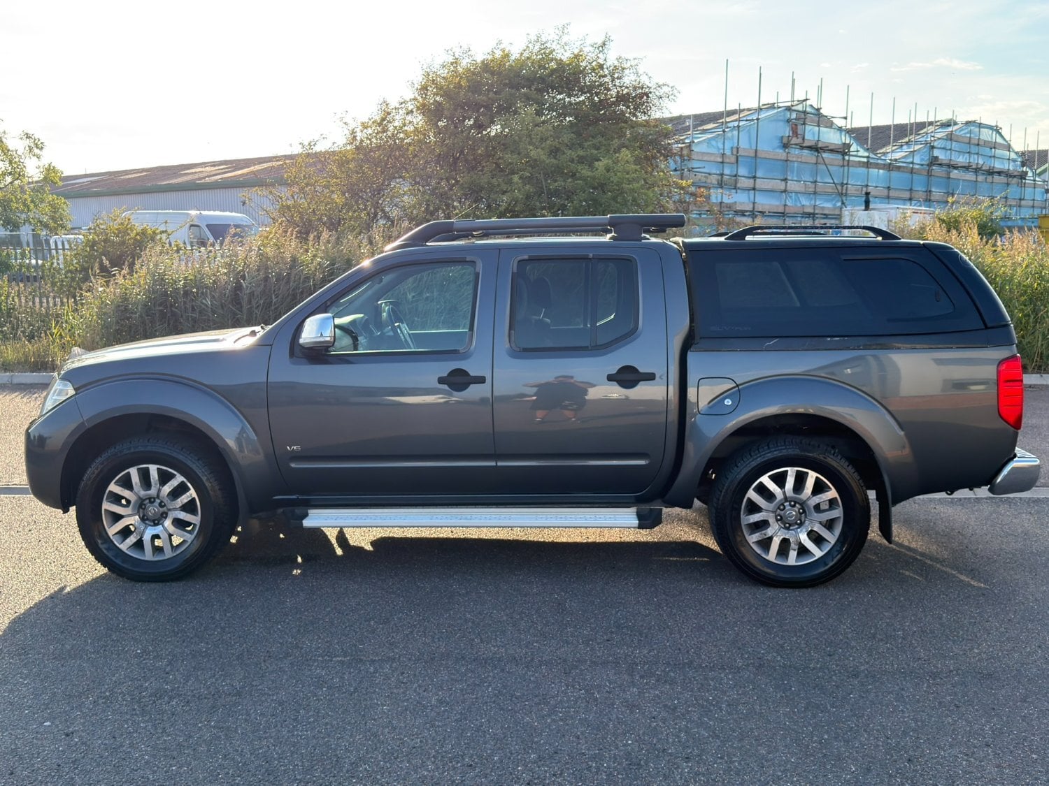 [ berth ]Nissan Navara