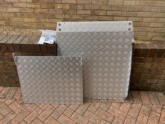 Adjustable threshold ramp