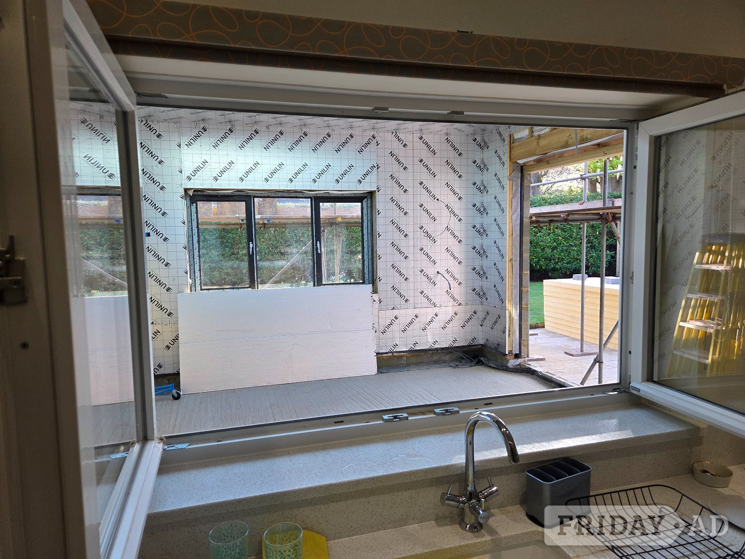 Weru Double Glazed Tilt and Turn Window - Garden