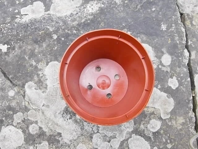 10 x Round Hard Plastic Growing Pots - approx. 330 ml.