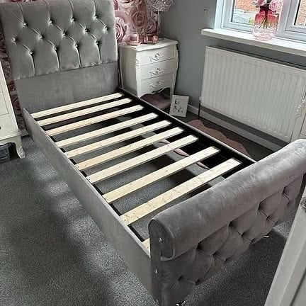 Rotherham Romney sleigh bed 