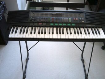Yamaha Portatone Keyboard PSR-48