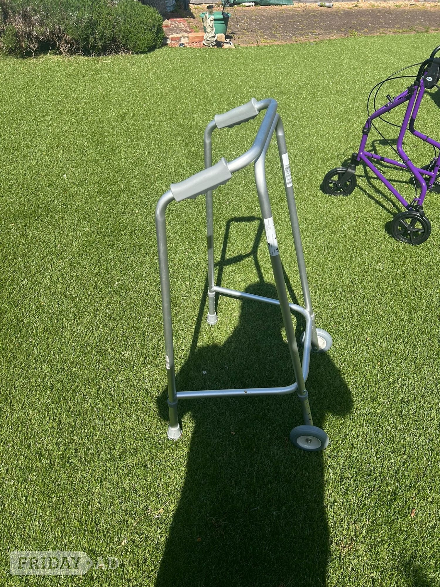 Walking frame - like new - Mobility in Peterborough