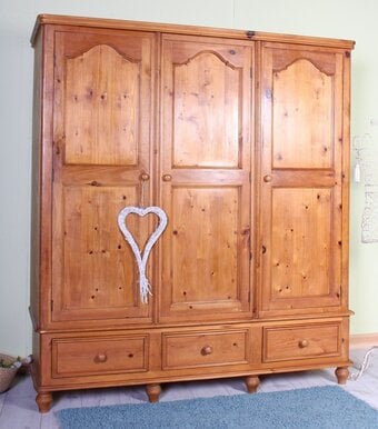 UK Delivery - Large Pine Triple Farmhouse Wardrobe With 3 Drawers
