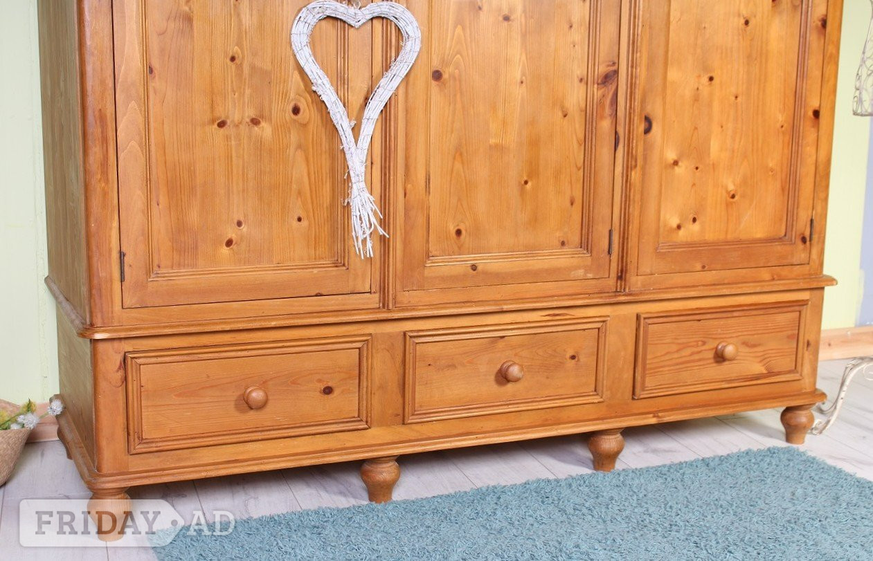 Hailsham UK Delivery - Large Pine Triple Farmhouse Wardrobe With 3 Drawers