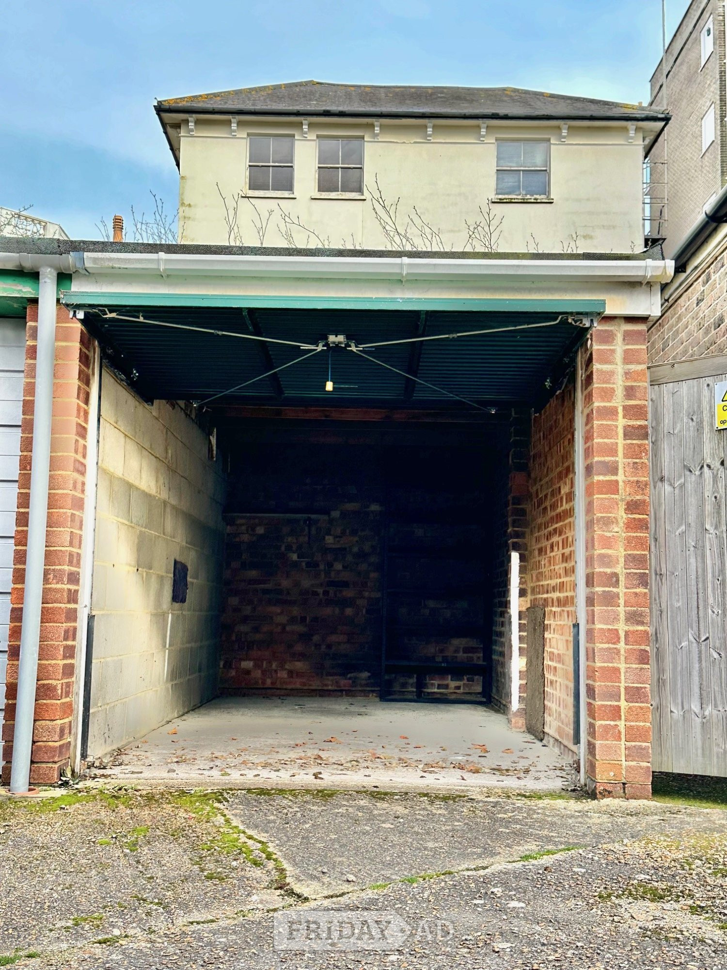 Garage in Town Centre, 24/7 access