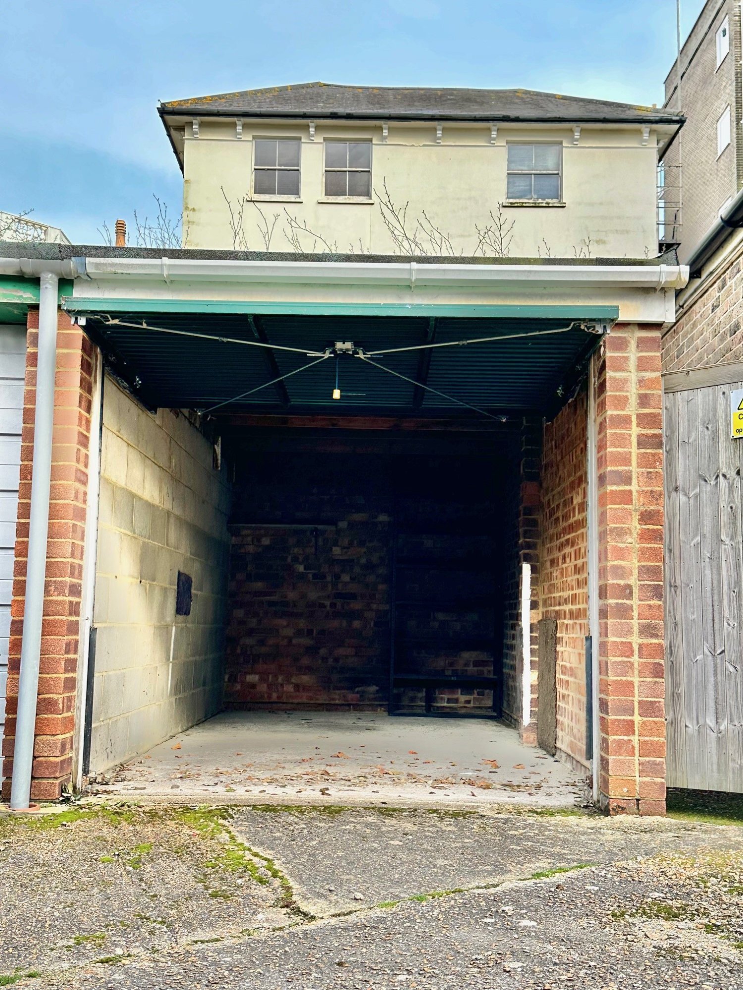 Garage in Town Centre, 24/7 access