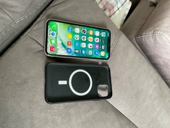 iPhone 11 unlocked 