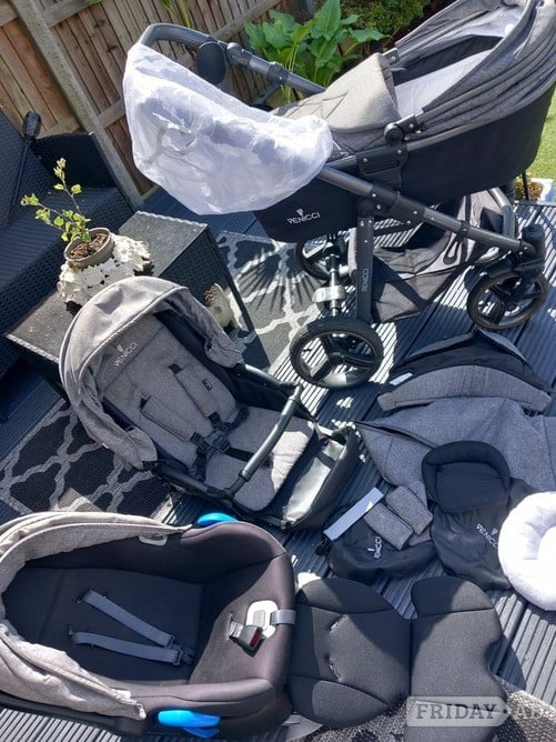 VENICCI  PRAM AND CAR SEAT SET.  BARGAIN £50 ono. COLLECT DA14
