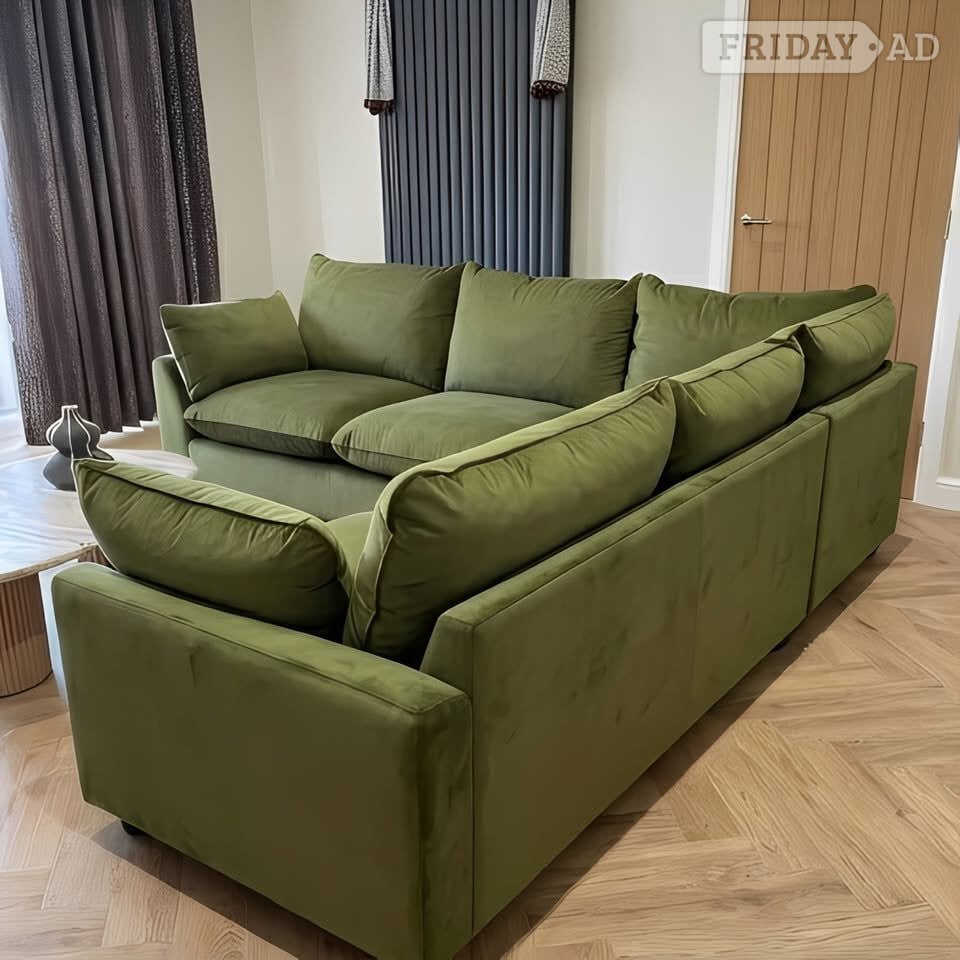 Birmingham  Stunning Olive Green Velvet L-Shaped Corner Sofa (Comfortable, P
