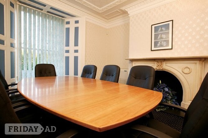 Leigh House, Leeds - Office Suite F16 - 3 Desk Office Available - Commercial Properties