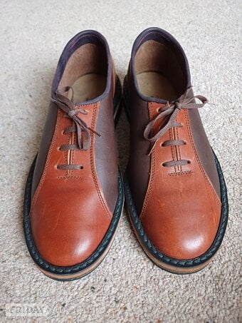 LHand Made Brown Ladies Lace-up Shoes