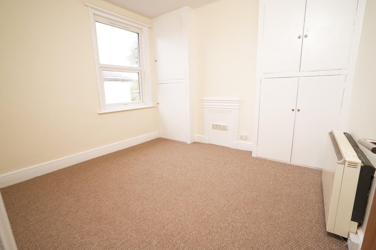Bexhill-On-Sea Large self-contained 2 bed flat