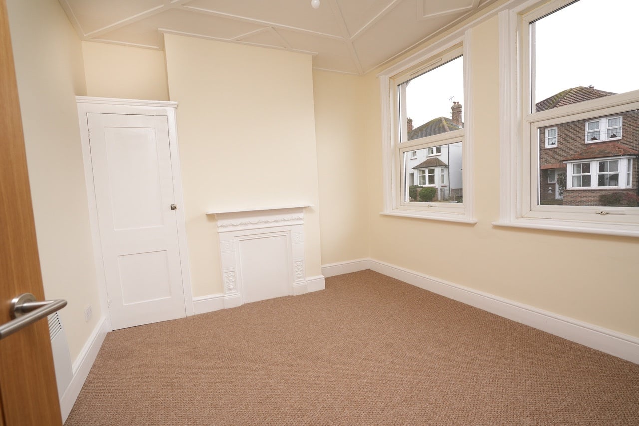 Large self-contained 2 bed flat - Flats & Apartments in Bexhill-On-Sea