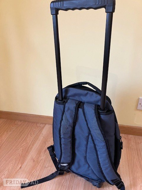 O'Neil - rucksack & wheelie 'cabin' bag - Hobbies & Leisure