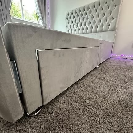 4 FOOT - ROMNEY DIVAN with 4 drawers floor standing headboard - Furniture in Rotherham