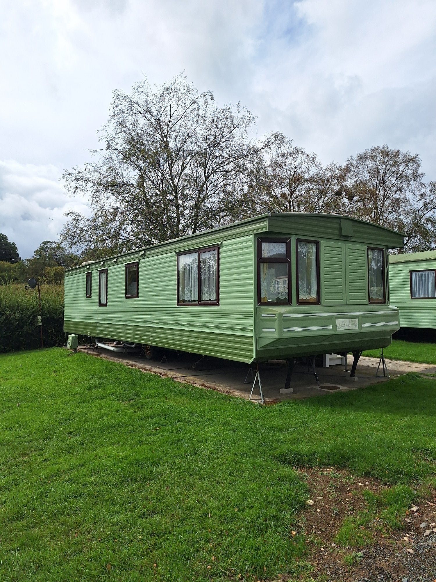 Newtown Atlas Dynasty Super 35x12 2 bed dg & warm air heating
