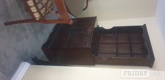 Mahogany dresser good condition
