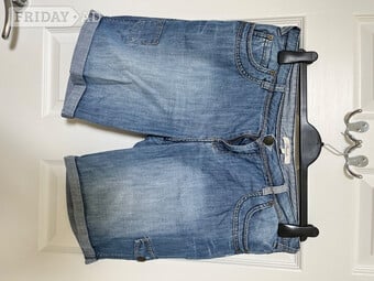 Ladies denim shorts