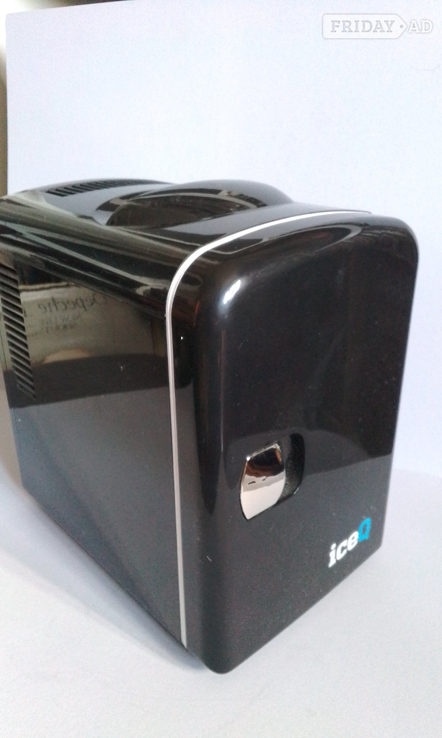 iceQ 4l mini fridge - Cookware & Dining in Peterborough