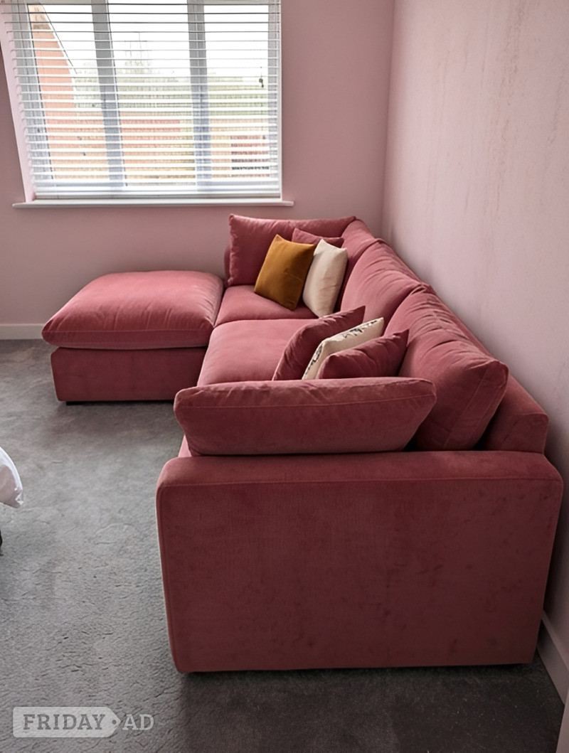Blush pink 3 seater modular sofa with footstool - Furniture in Birmingham